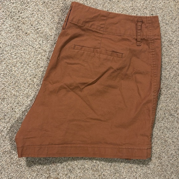 Shorts - Picture 3 of 4